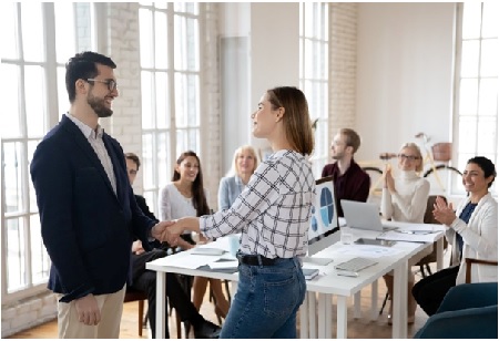 Why a Company Should Recruit Employee Ambassadors ?