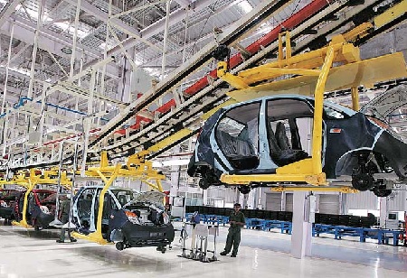 Tata Motors to acquire Sanand plant, signs MoU with Ford, Gujarat govt