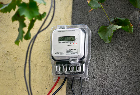 The impact of Smart meters on Energy Distribution Efficiency