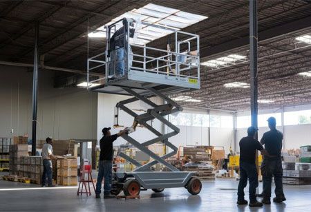  Enhancing Workplace Efficiency and Safety with Lifting Tables